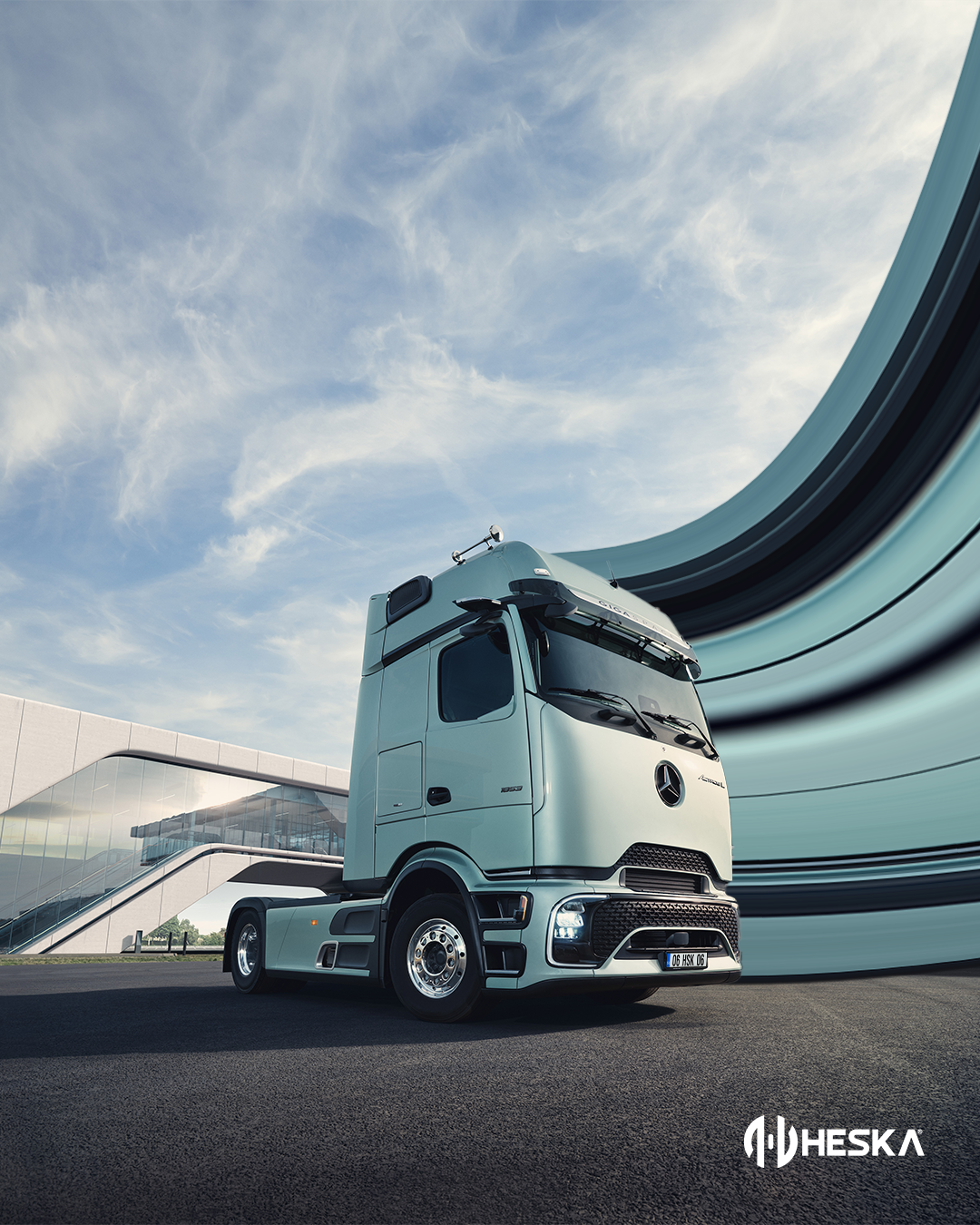 Geleceğin Gücü, Yolların Hakimi: Mercedes-Benz Actros L

Güç, estetik ve ileri teknolojinin mükemmel uyumu. Actros L ile taşımacılıkta yeni bir dönemi başlatıyoruz.

Her detayında ayrıcalık, her kilometrede üstün performans. Heska güvencesi ve Mercedes-Benz kalitesiyle tanışın.

🔍 Görselleri kaydırarak Actros L'in eşsiz tasarımına ve yollardaki duruşuna yakından bakın.

Sizce de yollara çok yakışmıyor mu? Yorumlarda buluşalım! 👇

#Heska #MercedesBenz #ActrosL #YollarınHakimi — görsel 2